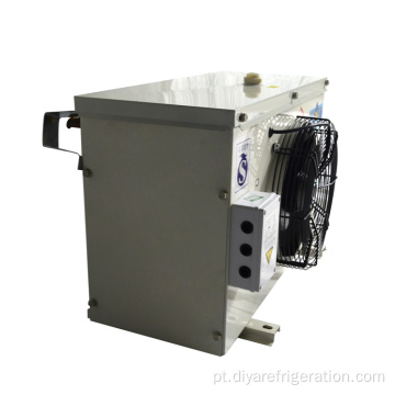Refrigerador de ar com evaporador de refrigeração
